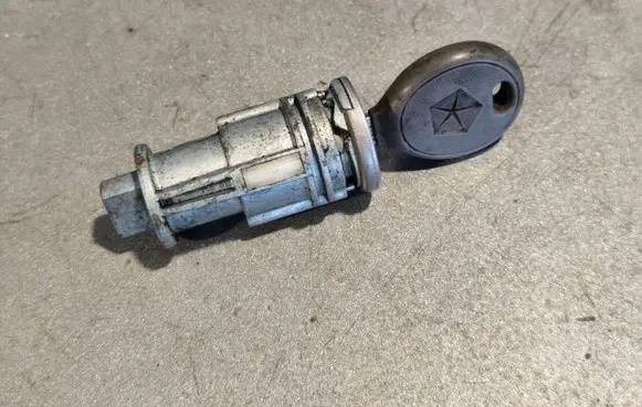 Jeep Cherokee KJ Ignition lock