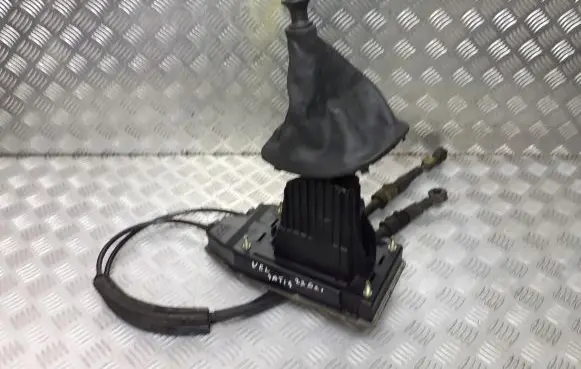 Renault Vel Satis Gear selector/shifter in gearbox 8200199120