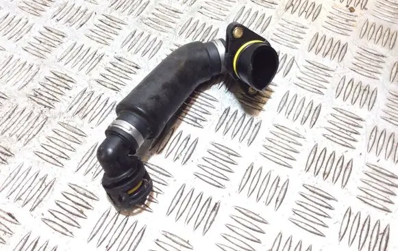 Engine coolant pipe/hose