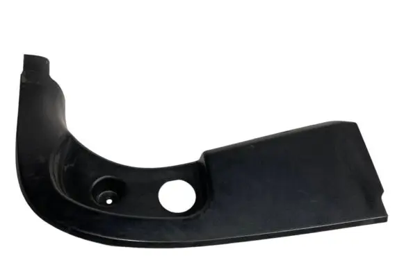 Foot area side trim