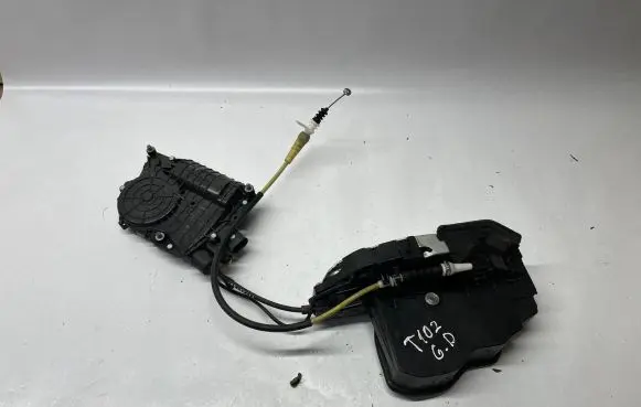 BMW 7 F01 F02 F03 F04 Rear door soft close latching motor 7185688