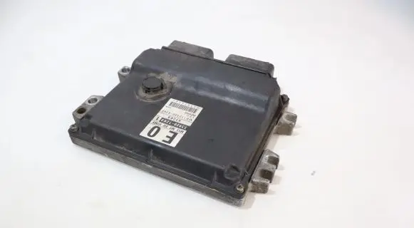 Suzuki Swift I Engine control unit/module ECU MB112300-8262