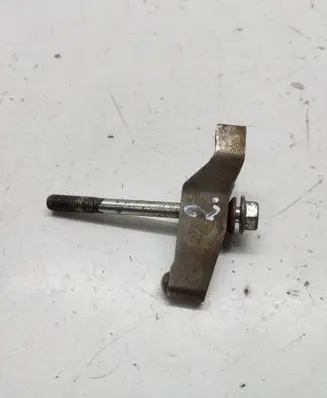 Lexus IS 220D-250-350 Fuel Injector clamp holder 