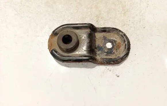 Subaru Outback Radiator mount bracket 
