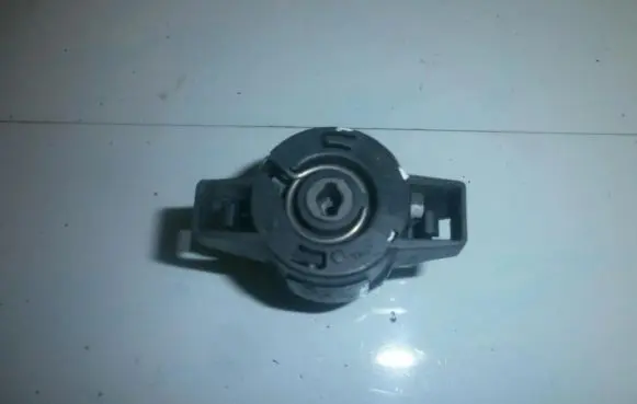 Ford Mondeo MK I Ignition lock contact 93bb11572ba 2062