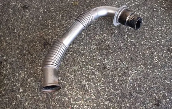 Mazda 2 EGR valve line/pipe/hose