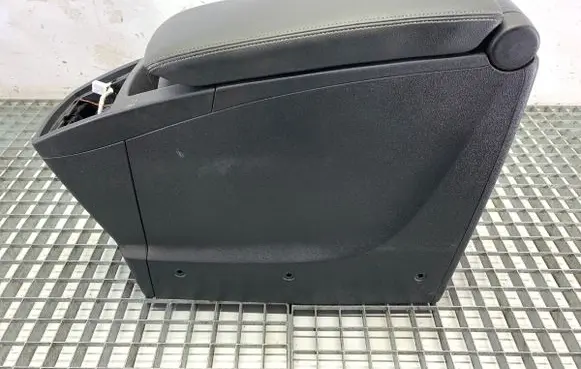 Renault Scenic III - Grand scenic III Armrest 8127320