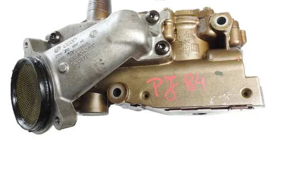Audi A8 S8 D3 4E Oil pump 079115103S