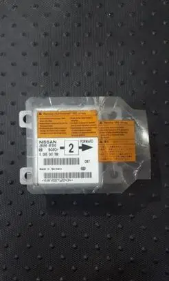 Nissan Terrano Airbag control unit/module 0285001186 285568F200