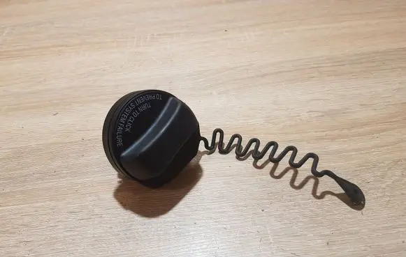 Volvo S80 Fuel tank filler cap 