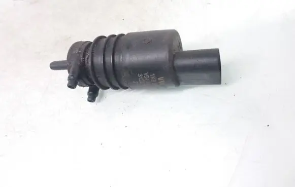 Skoda Fabia Mk1 (6Y) Windscreen/windshield washer pump 1K6955651
