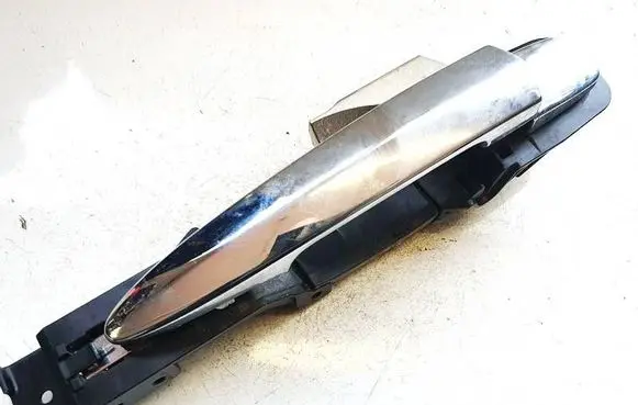 Nissan Leaf I (ZE0) Front door exterior handle