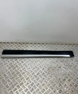 MG ZS Front door trim (molding) 10360762 P10360762