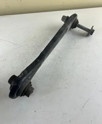 Volkswagen PASSAT B6 Rear control arm 1K0501530C