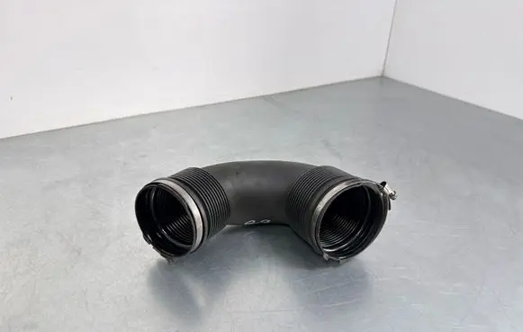 Audi Q7 4M Air intake duct part 059129616B