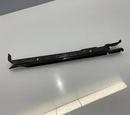 Mercedes-Benz E W211 Front bumper mounting bracket A2118801114 2118801114
