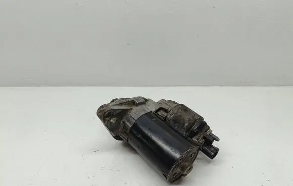 Volkswagen Golf VI Starter motor 0001121408 02Z911023E
