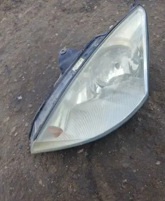 Ford Focus Headlight/headlamp