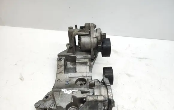 Toyota Proace Generator/alternator bracket 9804333180