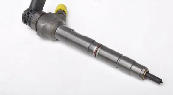 Skoda Octavia Mk3 (5E) Fuel injector 0445110475