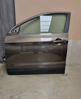 Nissan Qashqai Front door 