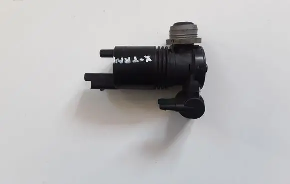 Nissan X-Trail T32 Windscreen/windshield washer pump 1050123