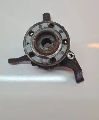 Volvo C70 Front wheel hub