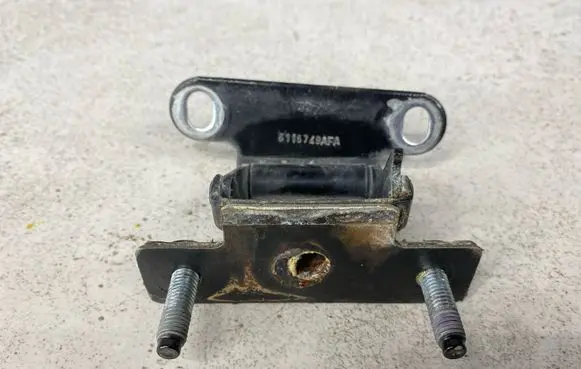 Dodge Caliber Tailgate/trunk/boot hinge 5115749AFA