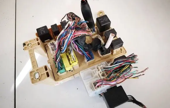 Lexus RX 300 Fuse box set
