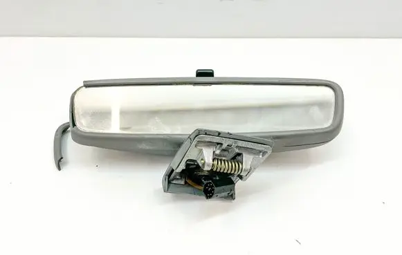 Rear view mirror (interior)