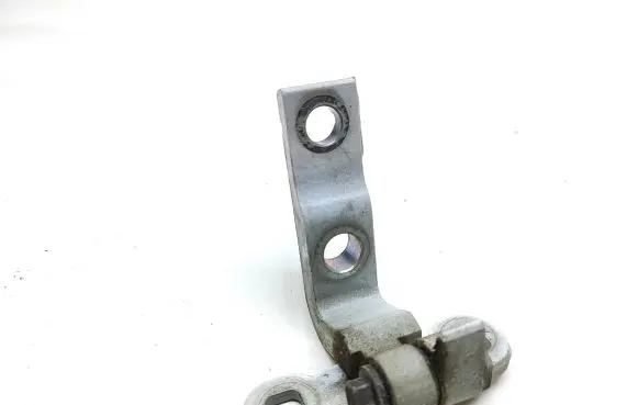 Volvo S90, V90 Front door upper hinge