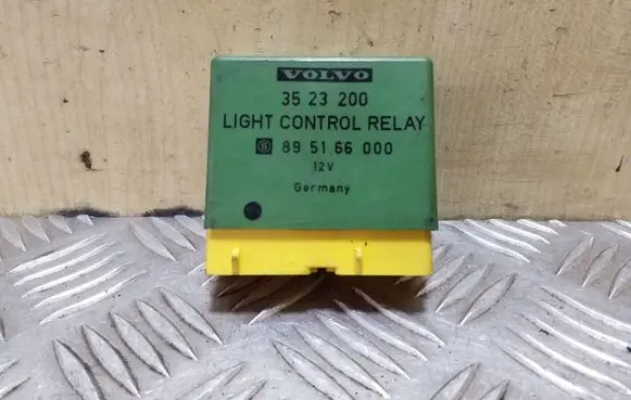 Volvo S70 V70 V70 XC Light relay 3523200 895166000