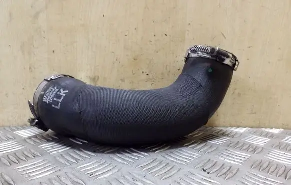 Audi A8 S8 D4 4H Intercooler hose/pipe 4H0145738N
