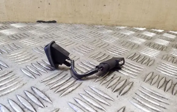 Ford Kuga I Windshield washer spray nozzle 4M5117666A