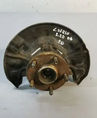 Toyota Corolla Verso AR10 Front wheel hub