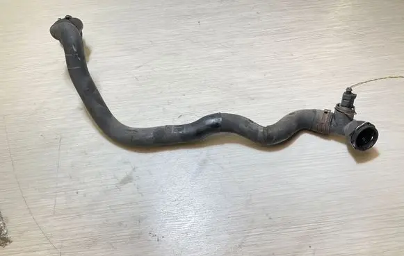 Skoda Octavia Mk2 (1Z) Engine coolant pipe/hose
