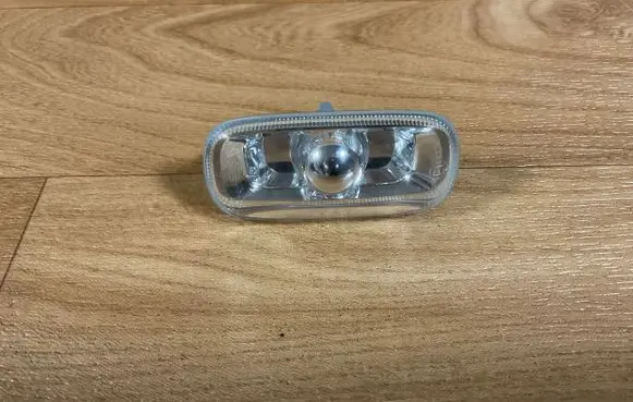 Audi A4 S4 B7 8E 8H Front fender indicator light 8E0949127