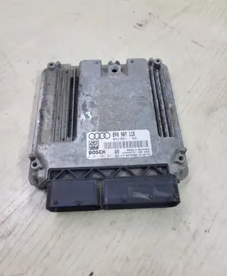 Audi A3 S3 A3 Sportback 8P Engine control unit/module 8P0907115 1039S09772 0261S02041