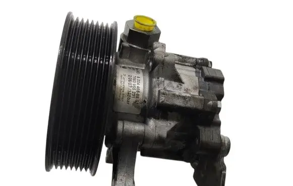 Mercedes-Benz S W221 Power steering pump A0044668901