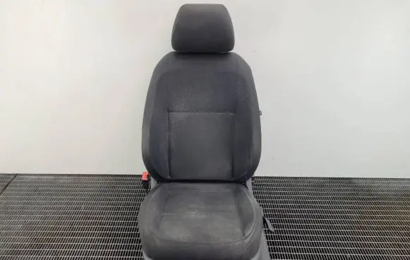 Skoda Fabia Mk2 (5J) Front driver seat