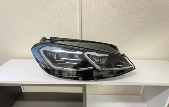 Volkswagen Golf VII Headlight/headlamp 5G1941082G 1ZX01306686 8899UM70000DG