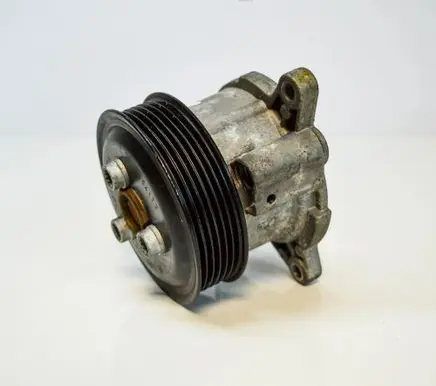 Skoda Yeti (5L) Water pump 03F121031A