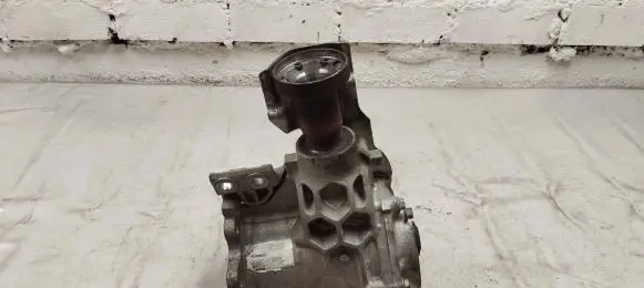 Volvo XC90 Gearbox transfer box case 31325810