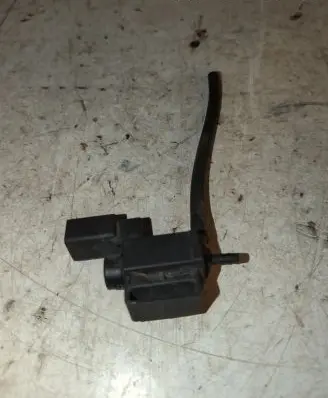 Audi A6 S6 C6 4F Turbo solenoid valve 037906283C