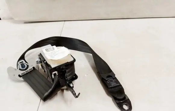 KIA Sportage Front seatbelt 88810-3U210