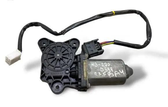 Mercedes-Benz S W220 Front door window regulator motor 119651105 0015409181