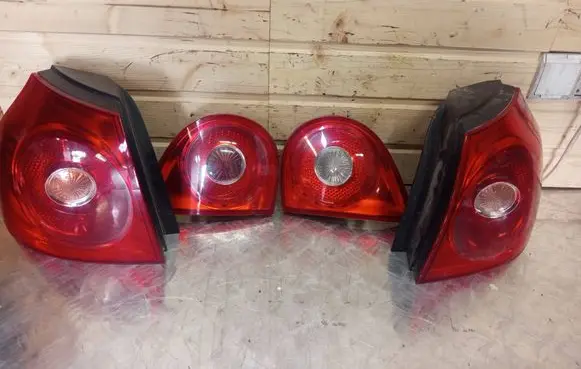 Volkswagen Golf V Rear/tail lights set 