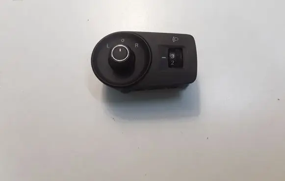 MG MG5 II Light switch 10913881