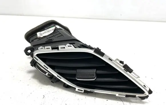 Hyundai i40 Dash center air vent grill 974103Z000 U09D40 U09D02