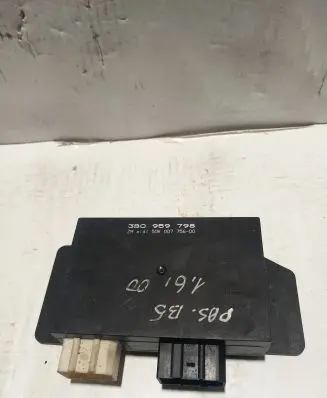 Volkswagen PASSAT B5 Comfort/convenience module 3B0959798